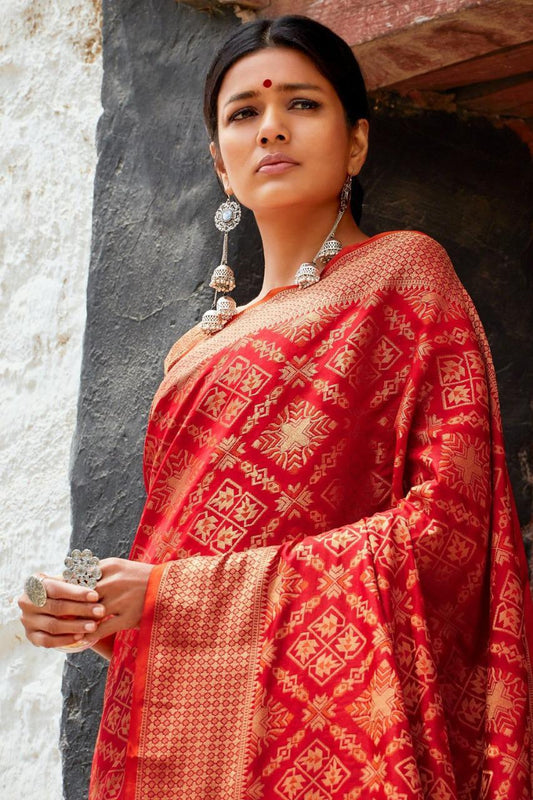 Valiba Red Beautiful Rich Pallu And Jacquard Saree