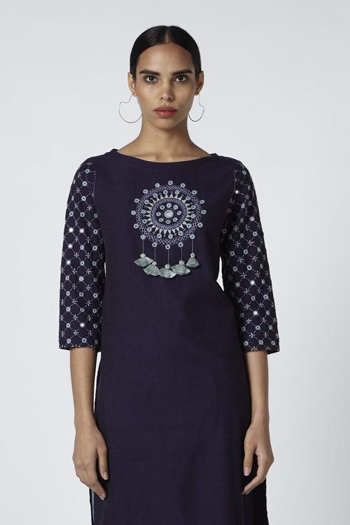 Dream Catcher' Embroidered Cotton Handloom Kurta