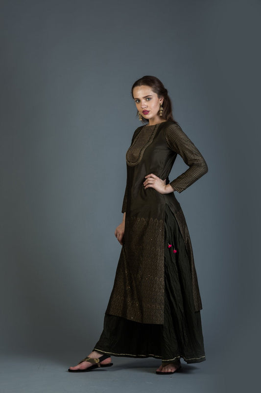 Mehendi Green Handcrafted Kurta & Lehenga (Set of 2)