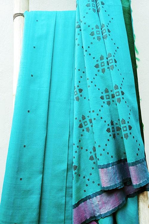 Afsa' Handwoven Extra Weft Silk Saree-31