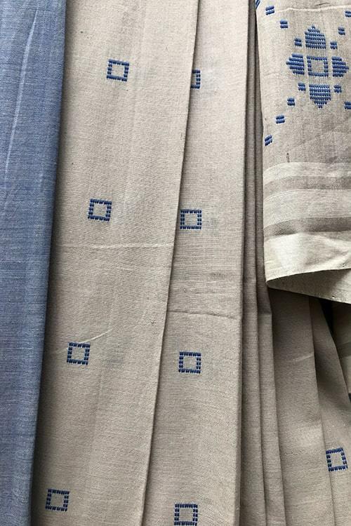 Afsa' Handwoven Extra Weft Cotton Saree-14