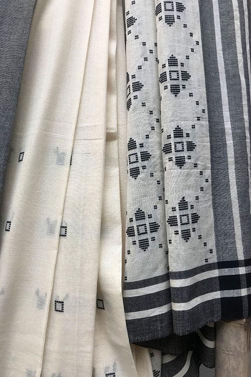 Afsa' Handwoven Extra Weft Cotton Saree-15