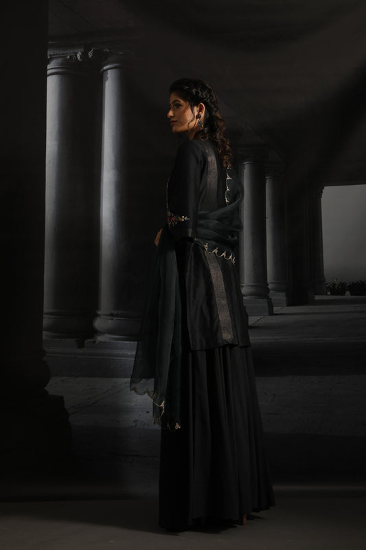 Asymmetrical Embroidered Kurta Set( EM-01/BLACK )