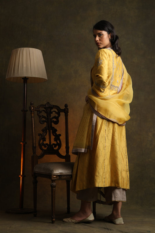 Floral Motifs Embroidered & Printed Kurta Along With Embroidered Palazzo & Dupatta (YMN-01)