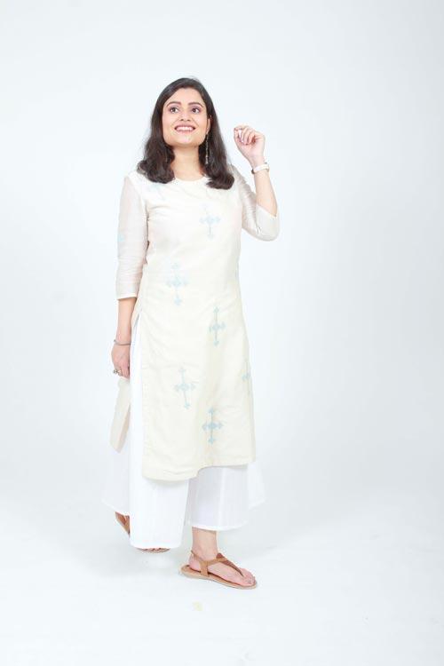viaan' Hand Embroidered white pure chanderi kurta