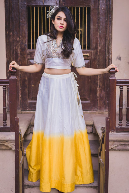 Nur Jahan Embroidered Lehenga Set with Dupatta (Set of 3)