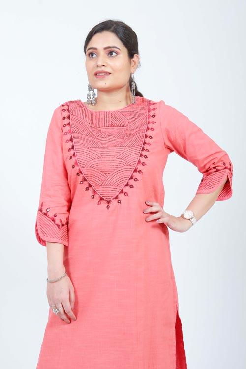 Taran' Hand Embroidered peach cotton slub kurta set