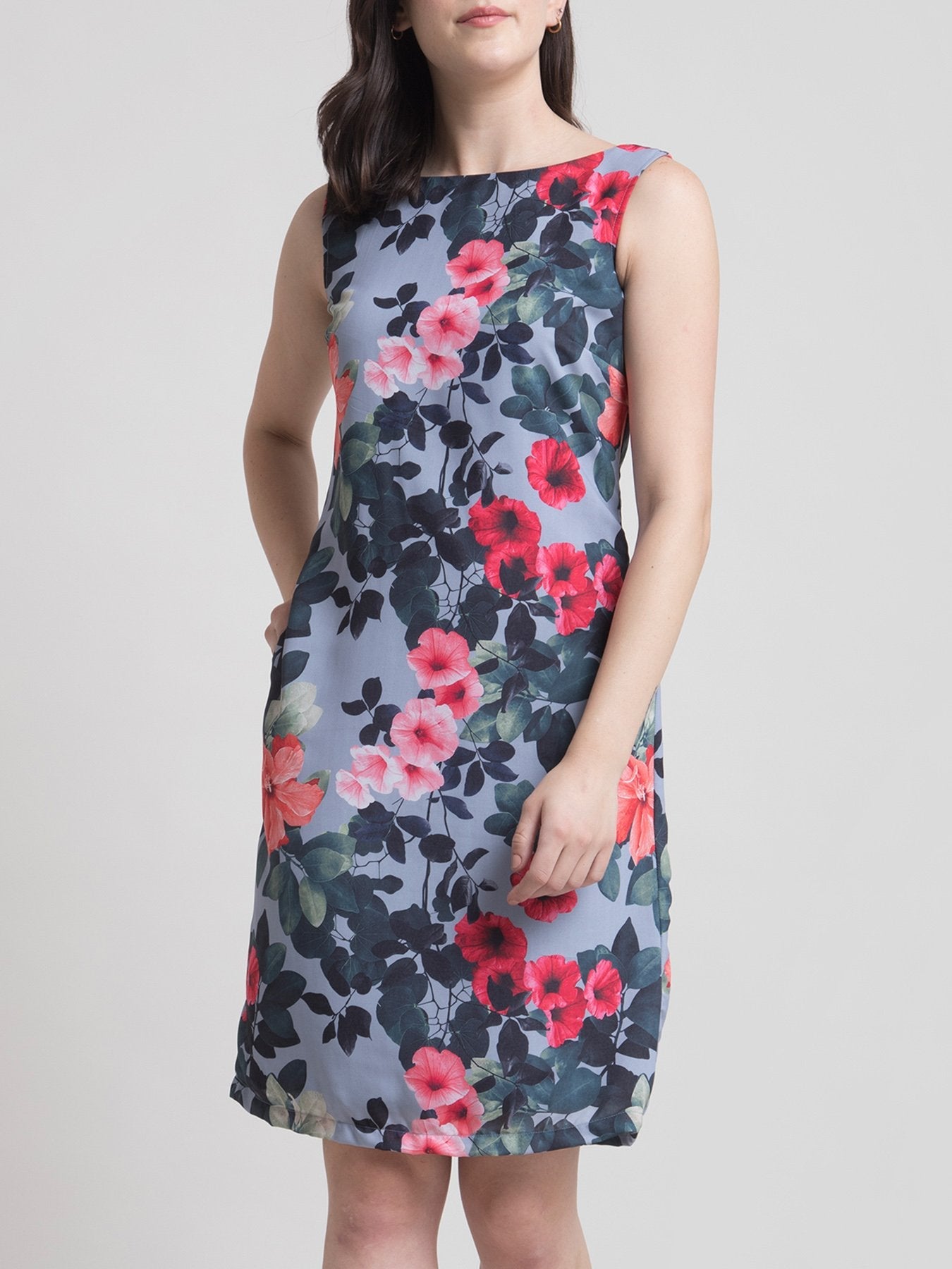 Boat Neck Floral Shift Dress - Grey and Red