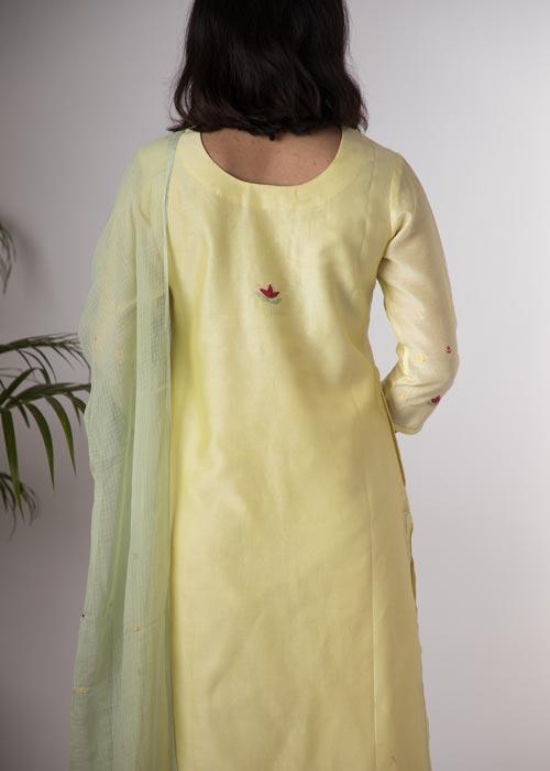 Daisy Hand Embroidered pastel yellow chanderi kurta . 2pc set (kurta and dupatta)