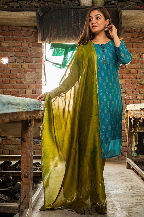 Poorvi : Handblock Printed Chanderi Silk Kurti