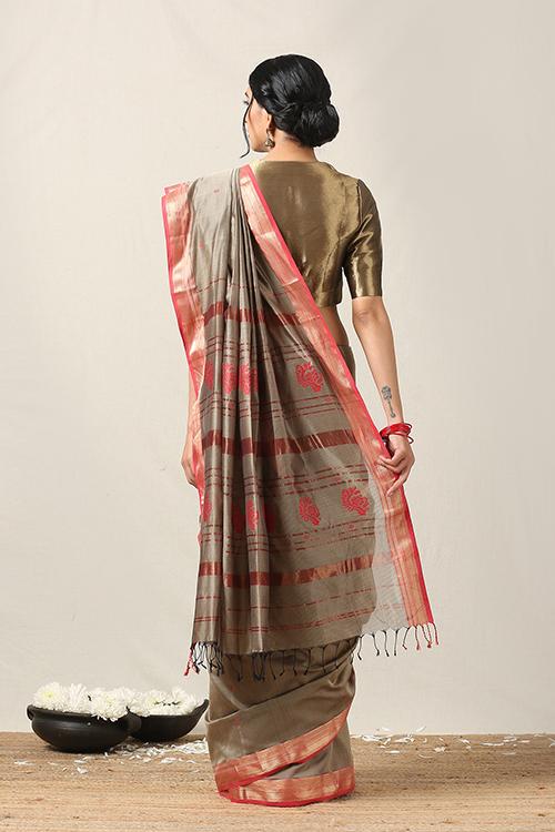 Handweave Maheshwari Handloom Silk Cotton Saree Col-Beige, Blouse Colour Red.
