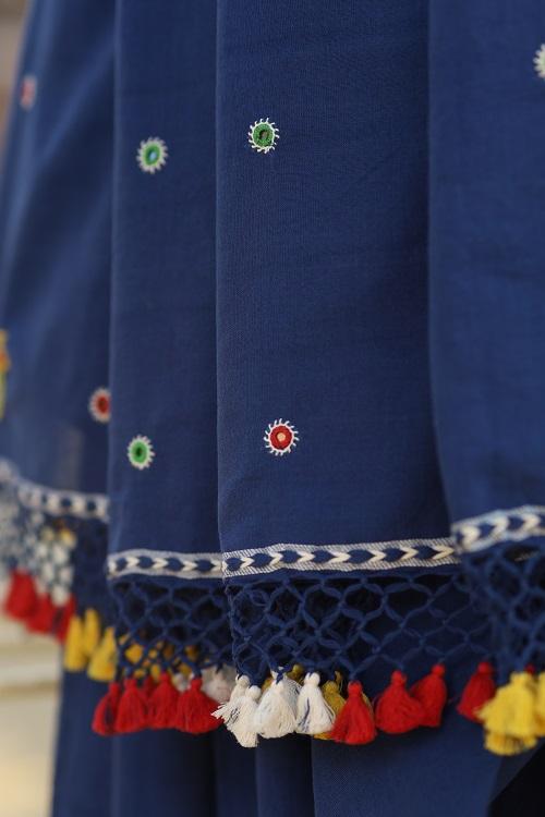 The Kutchi Extra Weft Weaving Cotton Saree Colour - Indigo-2