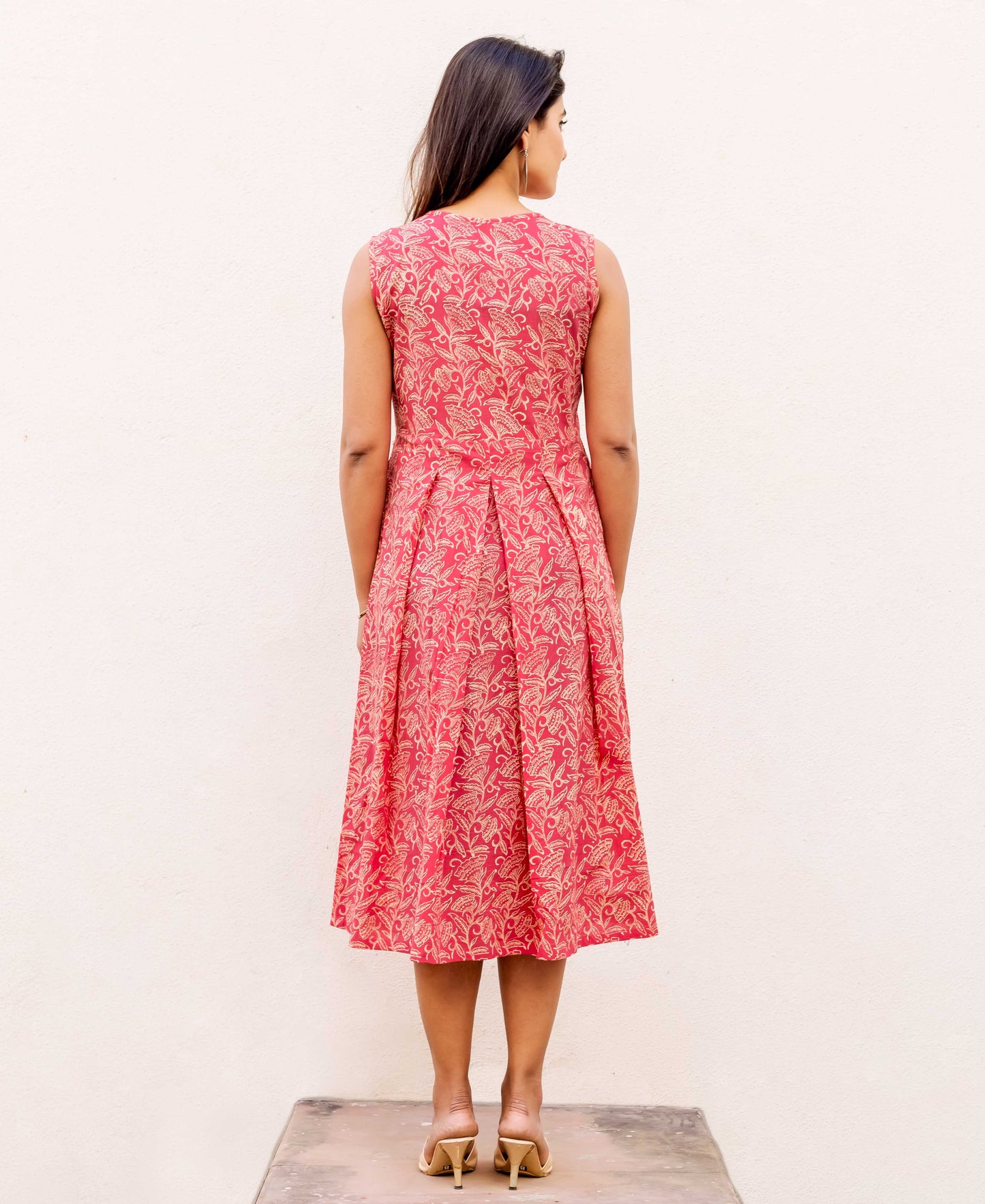Sleeveless Coral Calf Length Dress