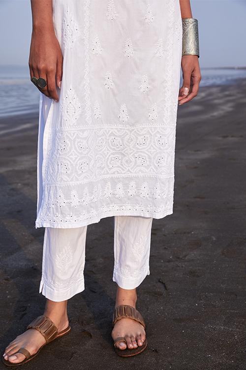 Saahibah' Pure Cotton Chikankari Embroidered Kurta Pant Dupatta Set