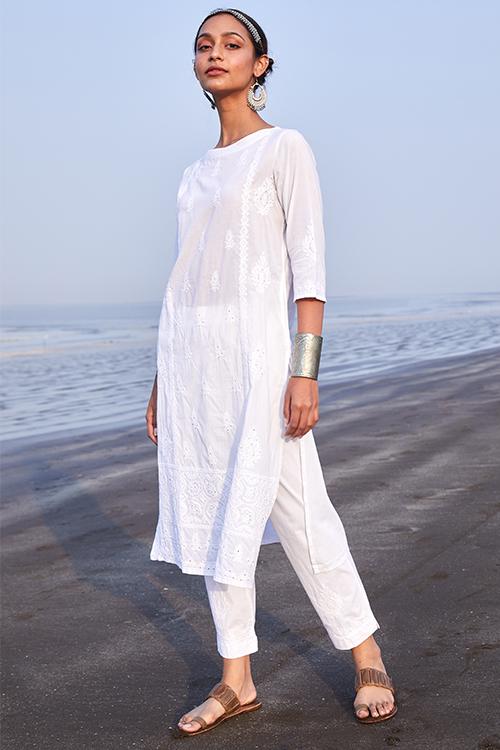Saahibah' Pure Cotton Chikankari Embroidered Kurta Pant Dupatta Set