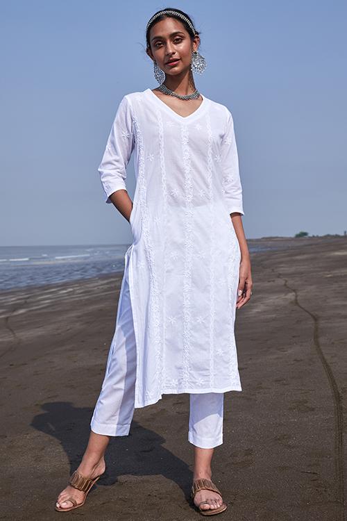 Aysa' Pure Cotton Chikankari Embroidered Long Kurta