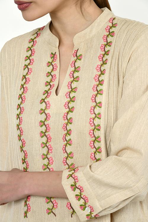 Noorbagh' beige kurta with mandarin collar