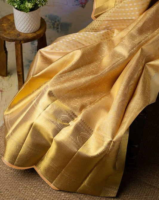 Beautiful Rich Pallu & Jacquard Work On All Over Latest Saree