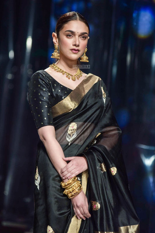 Valiba Black Jacquard Silk Saree with Woven Broad Border and Pallu By saree.com