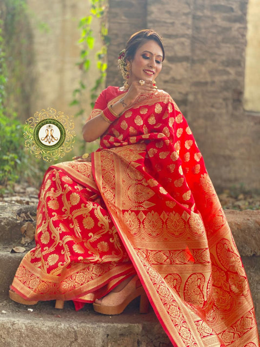 Wedding Deaigner Red Bridal Zari Saree