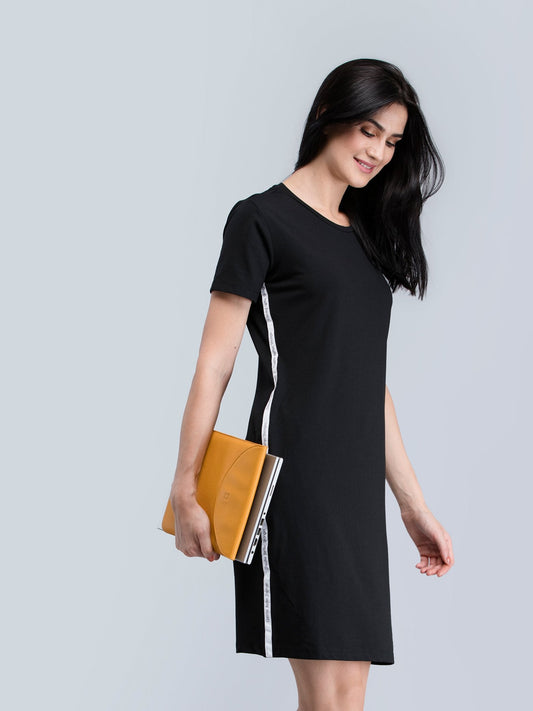 Cotton Round Neck Knitted Shift Dress - Black and White