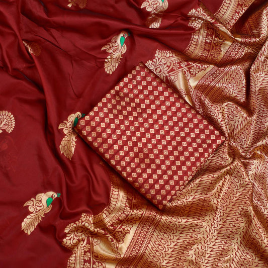 Valiba's Gallant Royal Red Rich Pallu & Jacquard Work On All Over The Saree.