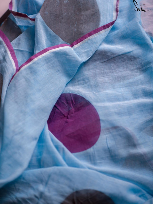 Floating stars in the galaxy polka