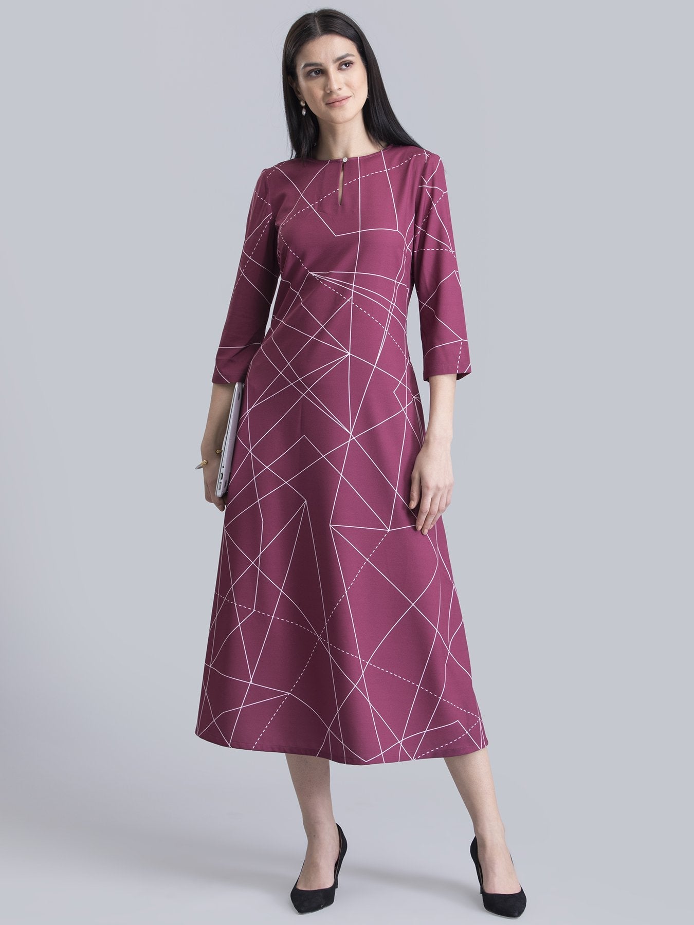 Keyhole Neck Geometric Print Dress - Maroon and White