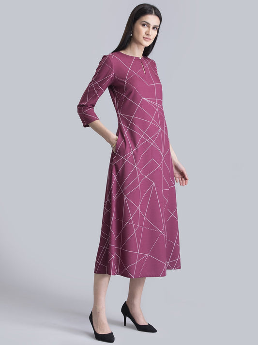 Keyhole Neck Geometric Print Dress - Maroon and White
