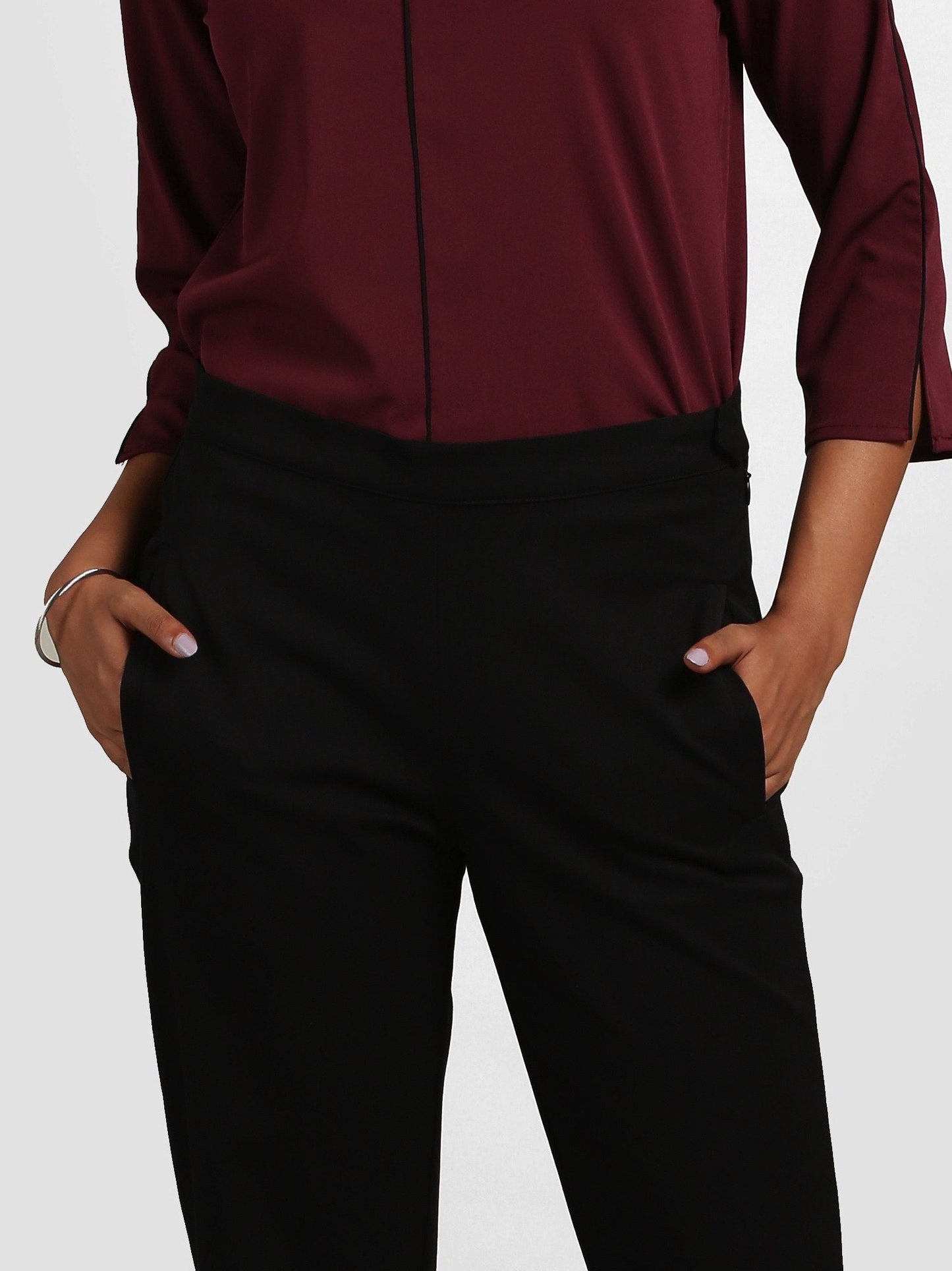 Side Zipper Cropped Pants - Black