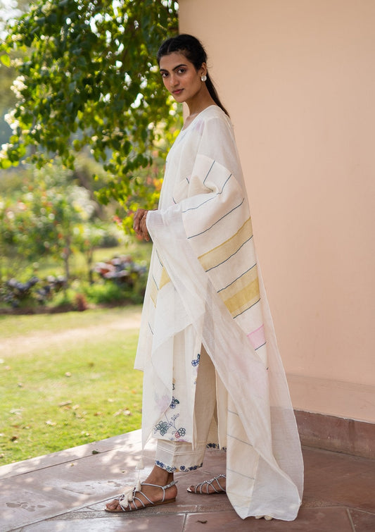 Pearl Embroidered Kurta Set