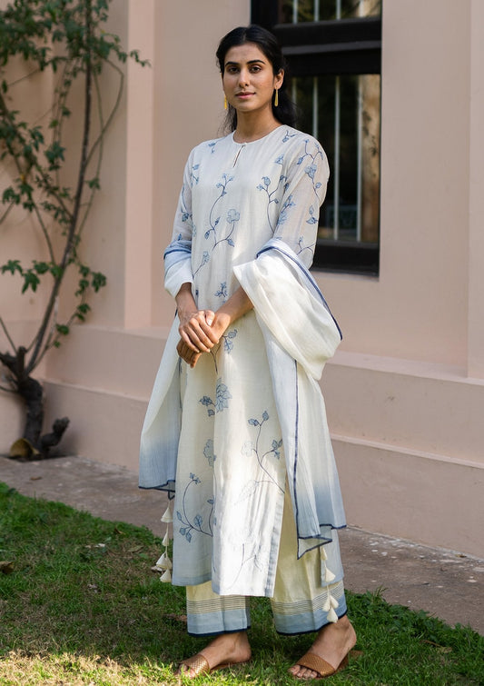 Pearl Floral Embroidered Kurta Set