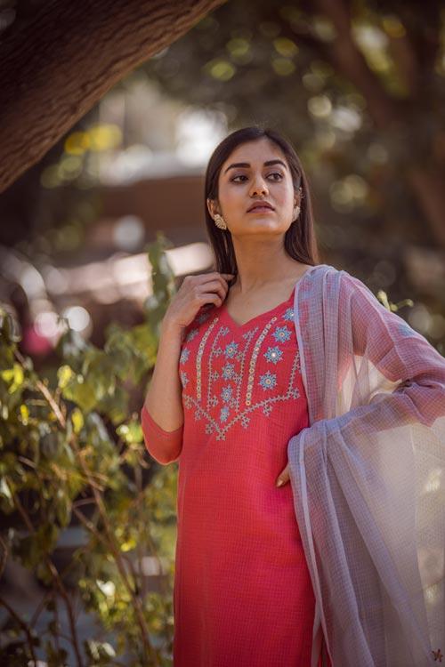 Charu' Hand Embroidered pink kotta doriya kurta . 2pc set (kurta and dupatta)