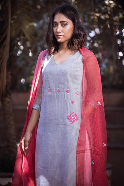 Adira' Hand Embroidered Grey kurta. 2pc set (kurta and dupatta)