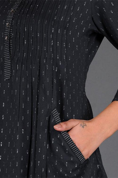 Lurex Pintuck Kurta' Black Woven Kurta