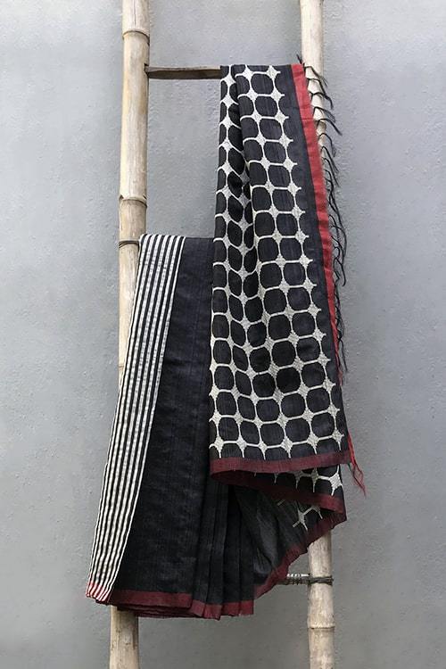 Rajjo' Handwoven Extra Weft Silk Saree-29