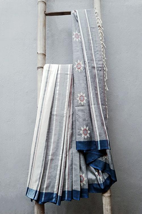 Neelkamal' Handwoven Baavanbuti Cotton Saree