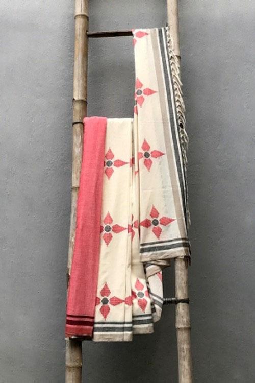 Bahar' Handwoven Baavanbuti Cotton Saree-10