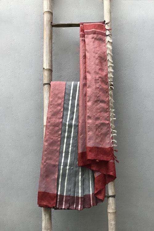 Tulika' Handwoven Color-Block Silk Saree