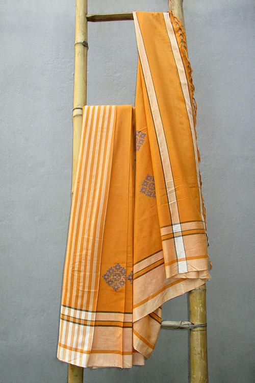 Damiyanti' Handwoven Baavanbuti Cotton Saree-4