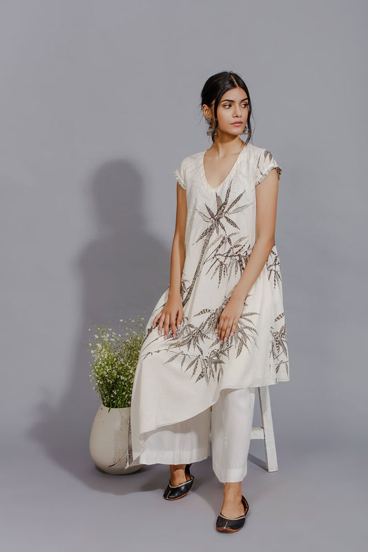 Art Print Asymmetrical Kurta. Ivory