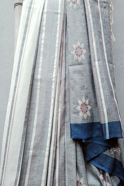 Neelkamal' Handwoven Baavanbuti Cotton Saree