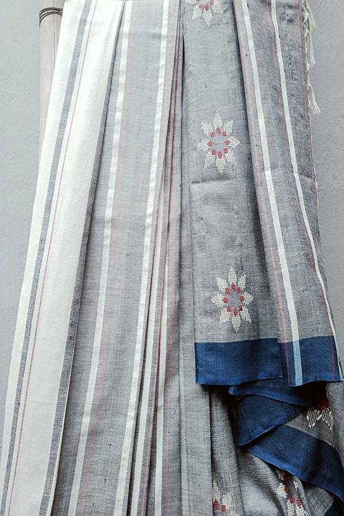 Neelkamal' Handwoven Baavanbuti Cotton Saree