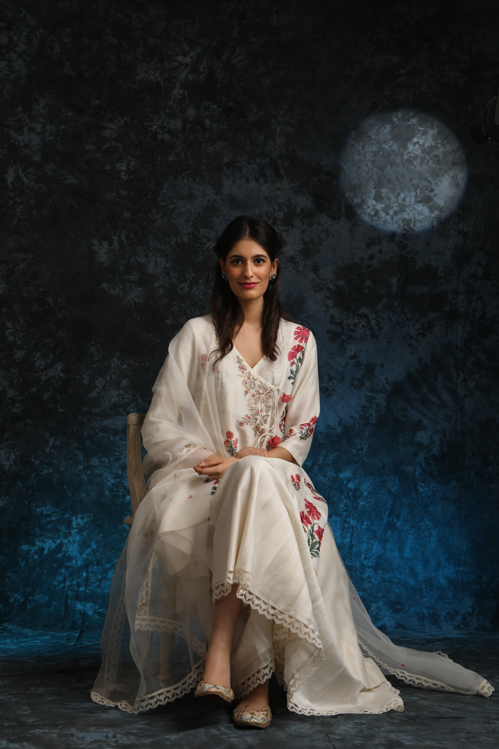 Beautiful & Ravishing Embroidered Ivory Floral Kurta Set (ALY-10)