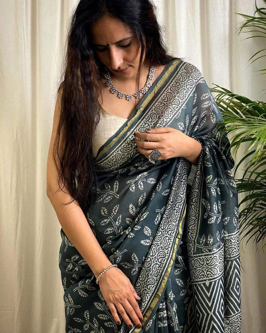 Valiba  New Printed Cotton Digital Sarees