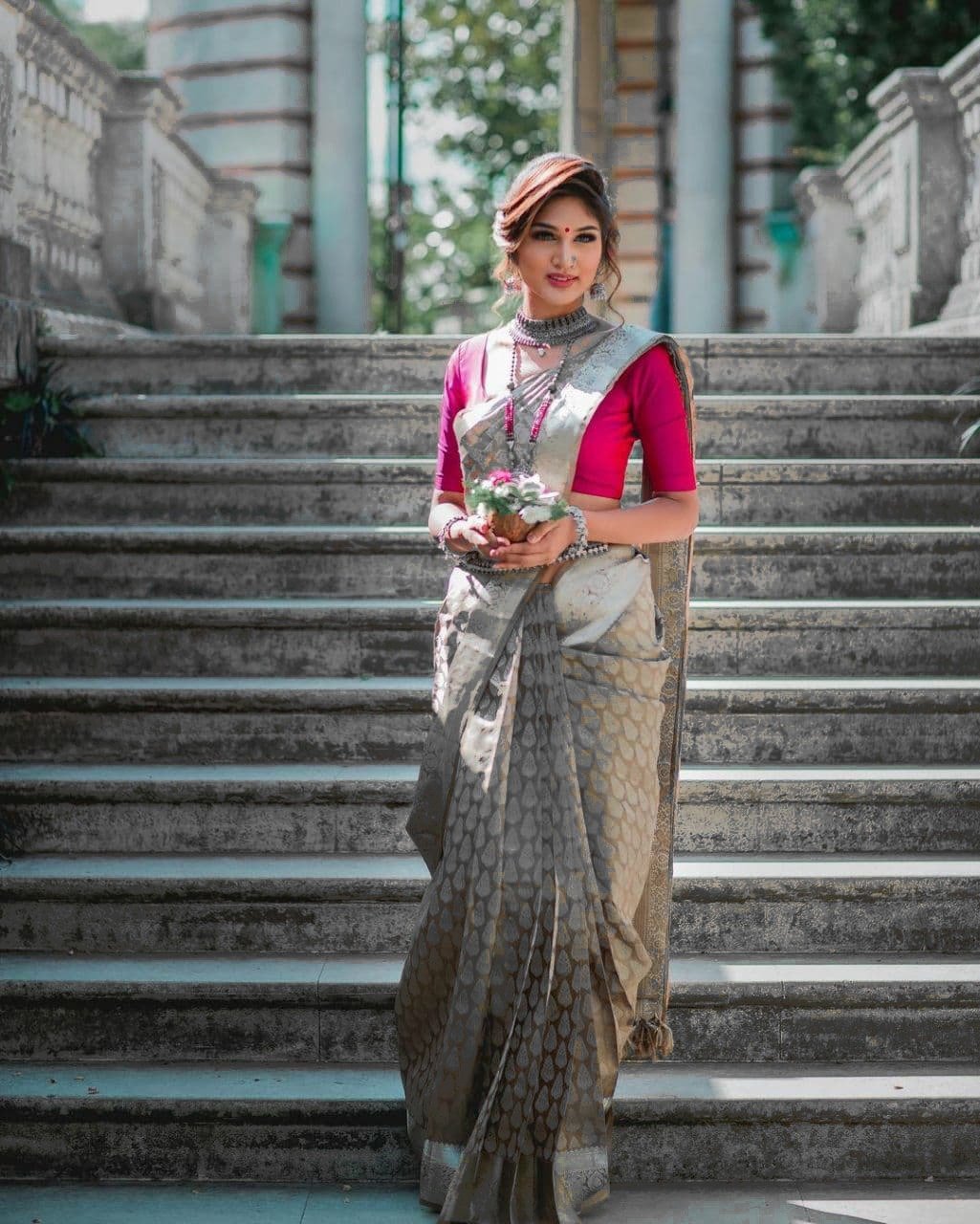 Valiba Gray Beautiful Rich Pallu And Jacquard Saree