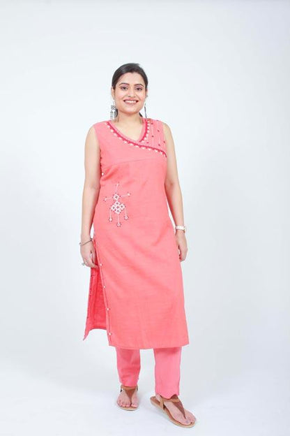 Toral' Hand Embroidered peach cotton slub kurta set