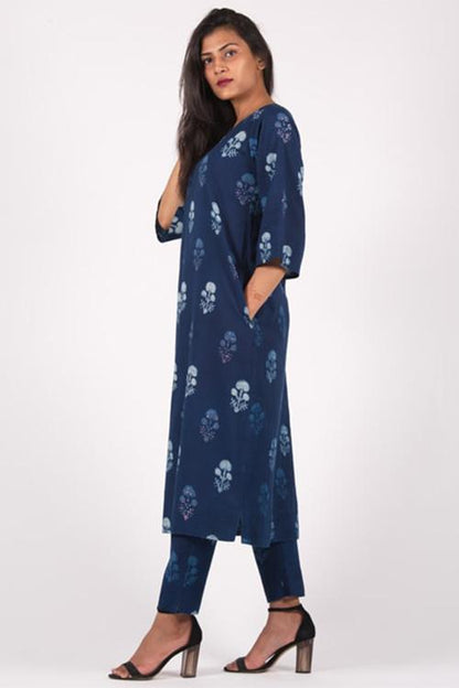 Sitara Buta Kurta' Indigo Block Printed Embroidered Kurta