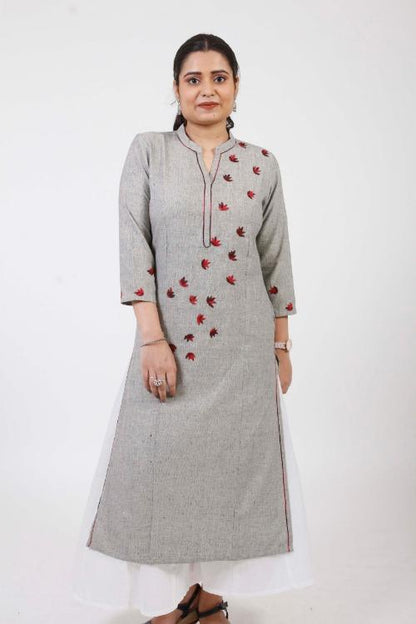 Aashna' Hand Embroidered cotton Handloom Kurta