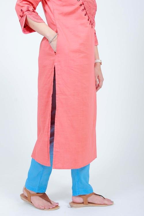 Taran' Hand Embroidered peach cotton slub kurta set
